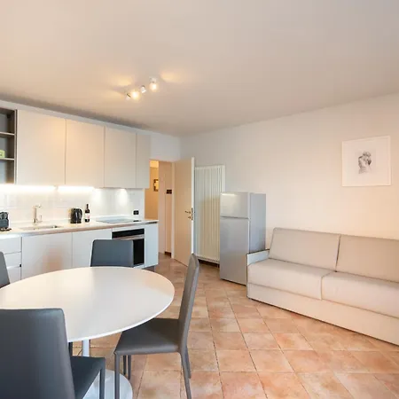 Apartmentsgarda - Bavaria Apartment *